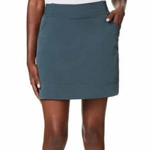 𝅺32‎ degrees New With Tags Golf Skort Size Xl dark Teal
